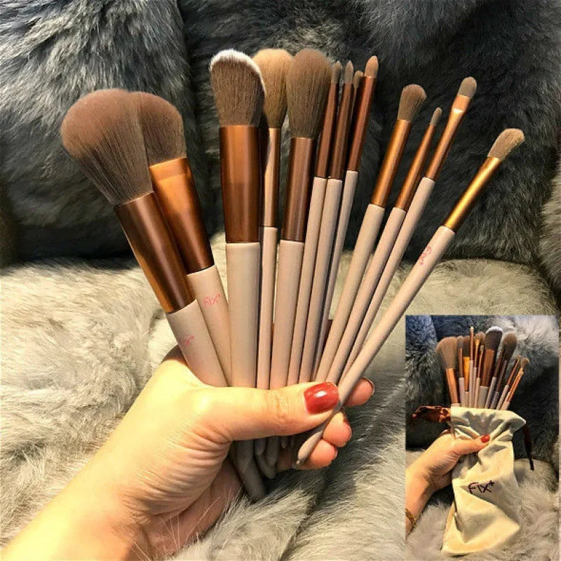 Makeup Brush Set – Essential Beauty Tools
